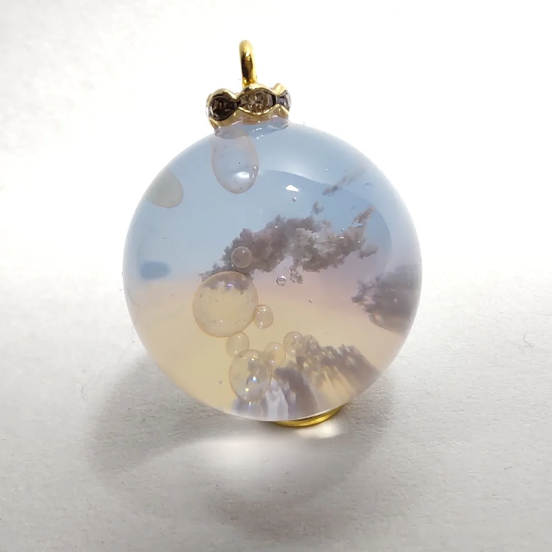 Bellさんのレジン作品 | 作家のためのレジン 100g